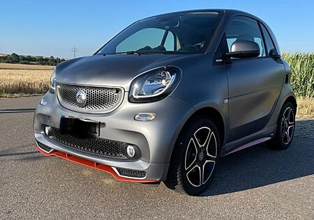 Smart ForTwo 0.9 66kW BRABUS ed. asphaltgold twina...