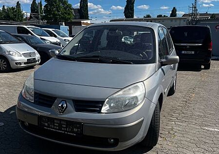 Renault Scenic Confort Privilege 2.0 16V Confort Pri...