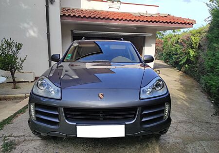 Porsche Cayenne 3,6 290PS
