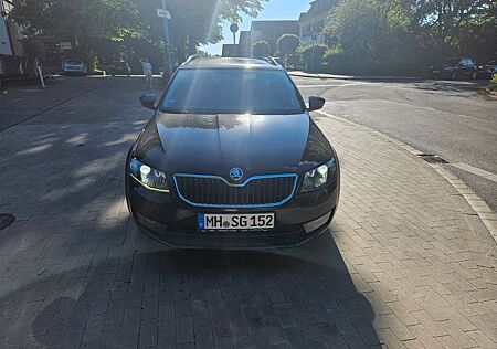 Skoda Octavia 1.8 TSI DSG Style Combi Style