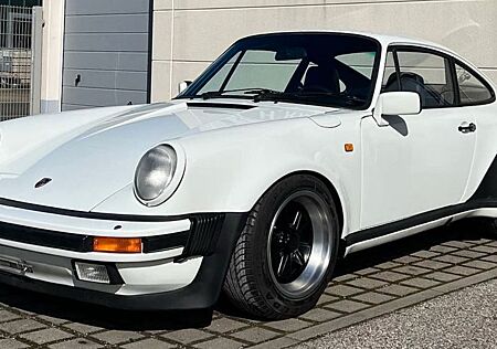 Porsche 911 Urmodell 911 SC Turbobreit Sehr gepfl. BRD, K.D. Heft.