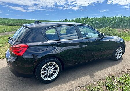 BMW 120i Advantage A Advantage