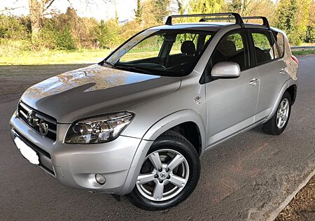 Toyota RAV 4 2.2-l-D-CAT 4x4