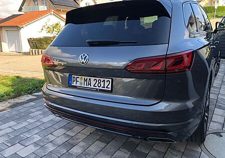 VW Touareg Volkswagen 3.0 V6 TDI 170kW 4MOT Tiptr. R-Line ...