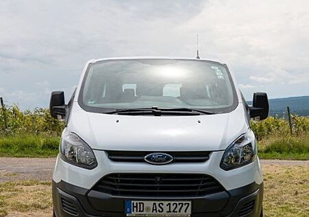 Ford Transit Custom 9 Sitzer