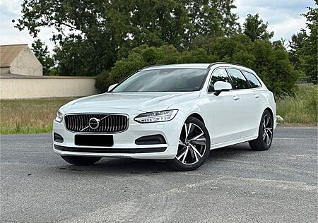 Volvo V90 B4 Kombi Momentum Pro LED SzH ACC KeyLess