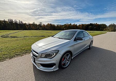 Mercedes-Benz CLA 45 AMG SPEEDSHIFT DCT 4MATIC AMG