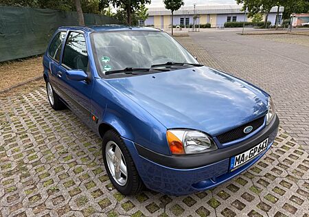 Ford Fiesta 1.3 | viel gemacht | TÜV neu