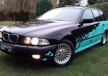 BMW 523i A Touring -AHK- TÜV