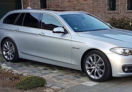 BMW 525d xDrive Touring A Modern Line Modern Line