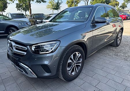 Mercedes-Benz GLC 220 d 4Matic *PANO/HEAD-UP/AHK*