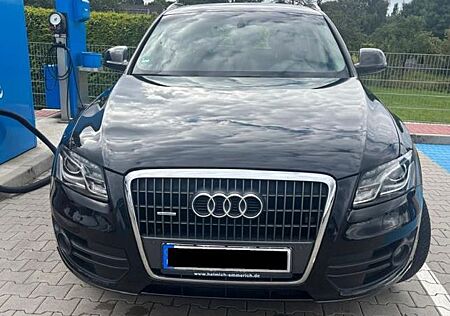Audi Q5 2.0 TDI quattro - AHK, Navi, Alu