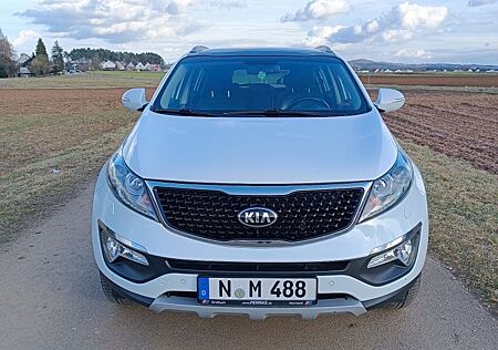 Kia Sportage 2.0 CRDi AWD 184 Spirit, viel Zubehör