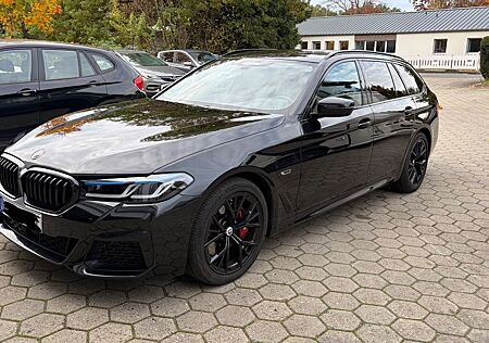 BMW 530e Touring M Sport,Laser, Winterreifen,Harman
