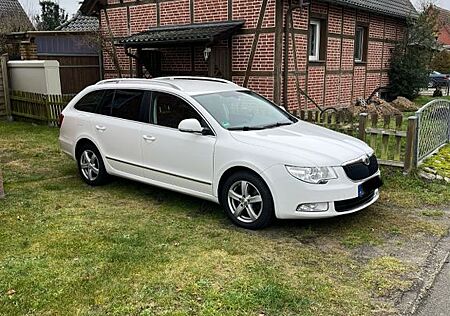 Skoda Superb 2.0 TDI DSG Elegance Combi Elegance
