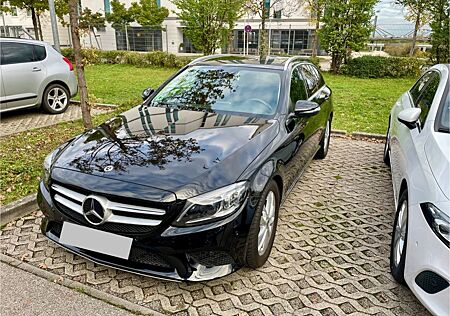 Mercedes-Benz C 220 d T Autom. -