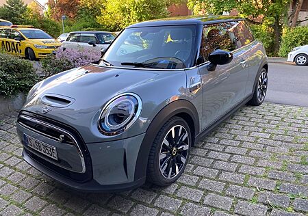 Mini Cooper SE Classic Trim
