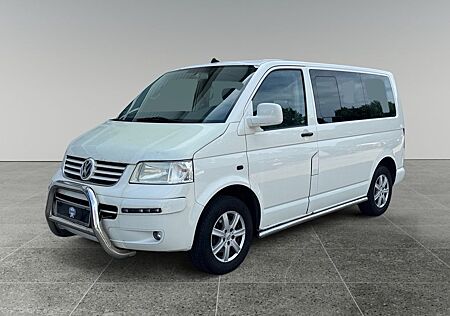 VW T5 Transporter Volkswagen Bus Shuttle/AHK/8Sitzer