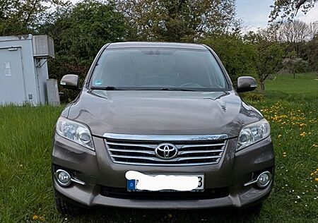 Toyota RAV 4 2,2-l-D-4D 4x4 Life Life