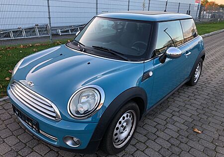 Mini ONE mit Panoramaschiebedach