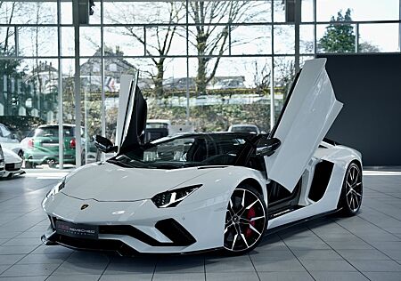 Lamborghini Aventador S Roadster *2.H *Carbon* LIFT* Dt.Fzg*