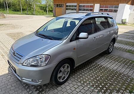 Toyota Avensis Verso 2.0 linea sol 7-Sitzer AUT.Alu.