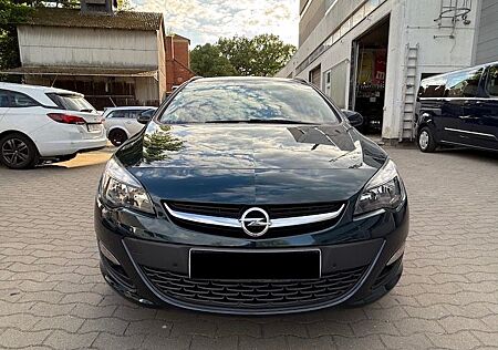 Opel Astra J Sports Tourer Style