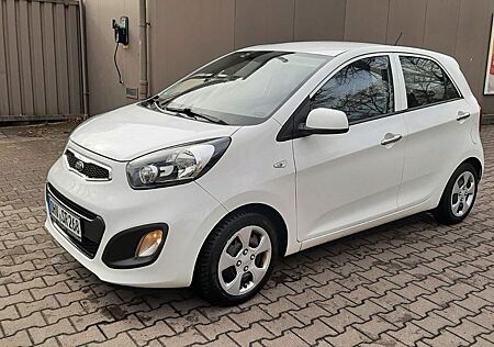 Kia Picanto 1.0 FIFA World Cup Edition FIFA Worl...