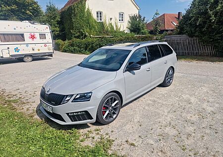 Skoda Octavia RS 2.0 TDI DSG ACC PDC Panorama