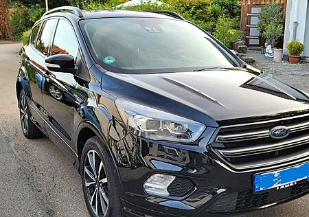 Ford Kuga 2,0 TDCi 4x4 132kW ST-Line PowerShift HUneu