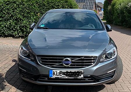 Volvo V60 T3 Linje Svart Navi, Vollleder, Bluetooth