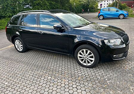 Skoda Octavia 2.0 TDI 4x4 Drive Combi Drive, PANO, TÜV