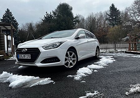 Hyundai i40 1.7 CRDi 104kW blue Family Family