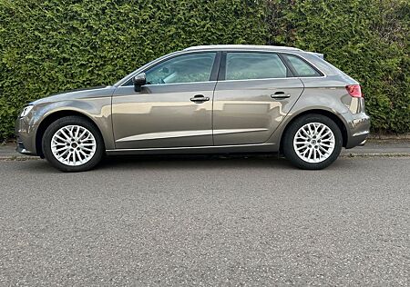 Audi A3 1.4 TFSI Sportback mit vielen Extras