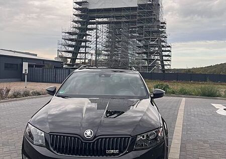 Skoda Octavia Combi RS DSG, 1. Hand,BlackEdition