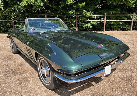 Chevrolet Corvette C2 Sting Ray Convertible - Matching#