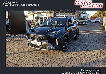 Toyota Yaris Cross Hybrid AWD-i Adventure