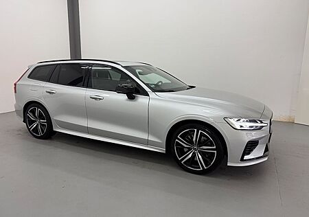 Volvo V60 Kombi Plus Dark Recharge Plug-In Hybrid AWD