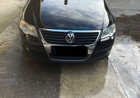 VW Passat Variant Volkswagen 1.6 FSI Trendline Variant Tre...