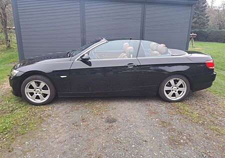 BMW 320i Cabrio 2. Hand Automatik Xenon Navigation