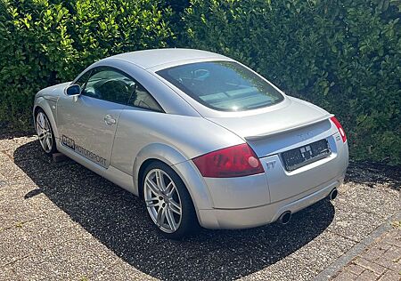 Audi TT Coupe 1.8T -