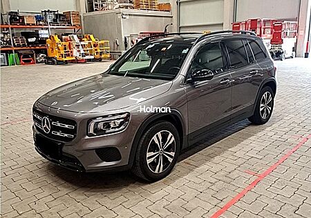 Mercedes-Benz GLB 200 d Progressive 4M Pano RFK Widescreen LED