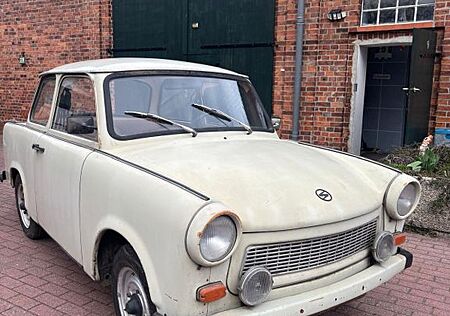 Trabant 601 L SCHEUNENPFUND