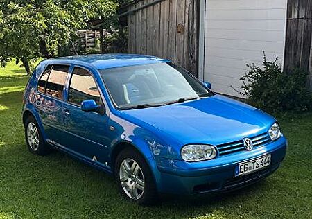 VW Golf Volkswagen 1.6 Generation - TÜV NEU