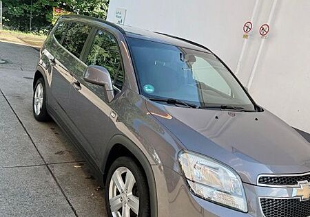 Chevrolet Orlando 2.0 LT+ MT LT+