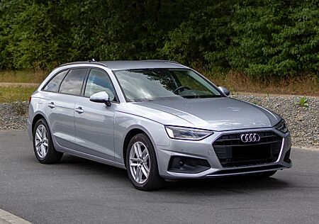 Audi A4 35 TDI S tronic Avant - Mild Hybrid , S-Line