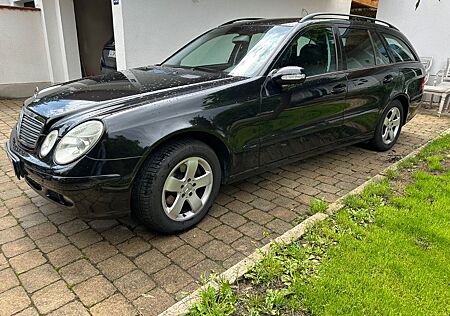 Mercedes-Benz E 240 E -Klasse T-Modell T