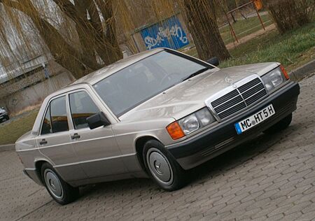 Mercedes-Benz 190 TÜV NEU H-ZULASSUNG SEHR GUTE ZUSTAND