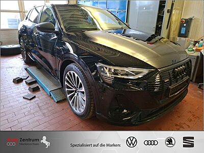 Audi e-tron 55 quat S line 300 KW AZN-Haus-Förderung*