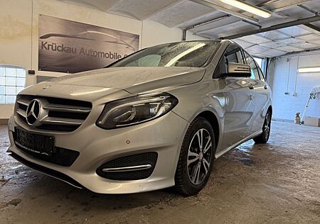 Mercedes-Benz B 180 Aut. SHeft LED Navi RFK Sitzh. Tempo
